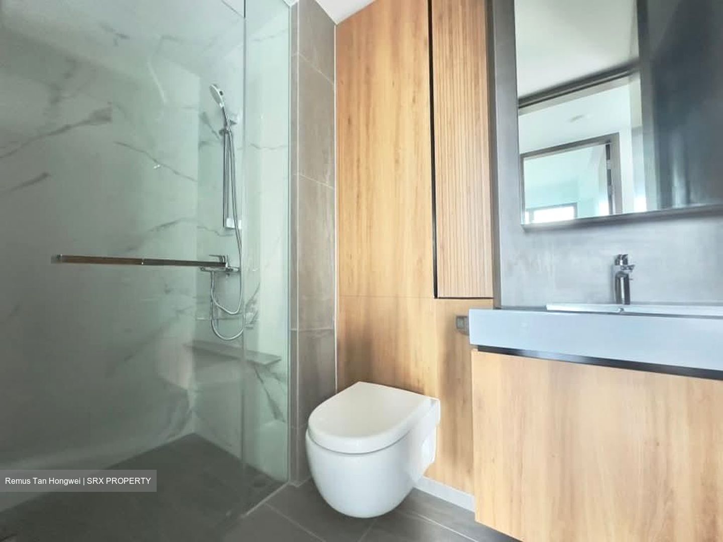 Amo Residence (D20), Apartment #568234151